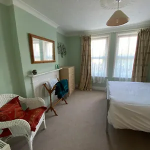 https://two-rivers-reach.bournemouth-hotels.org